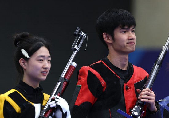 中国组合黄雨婷/盛李豪摘得巴黎奥运会首金 第 19 张