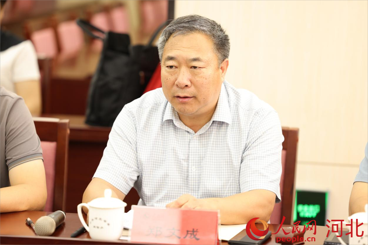 河北省“学习新思想，做好接班人”主题座谈会举行 第 4 张